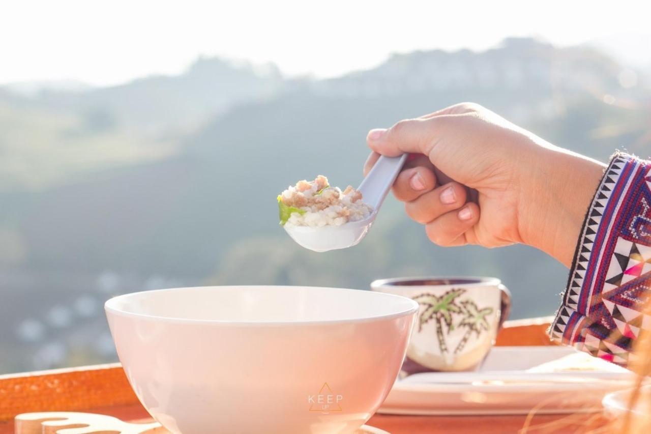 ภูเบิกฟ้า แคมป์ปิ้ง Hotel Mon Jam Екстериор снимка