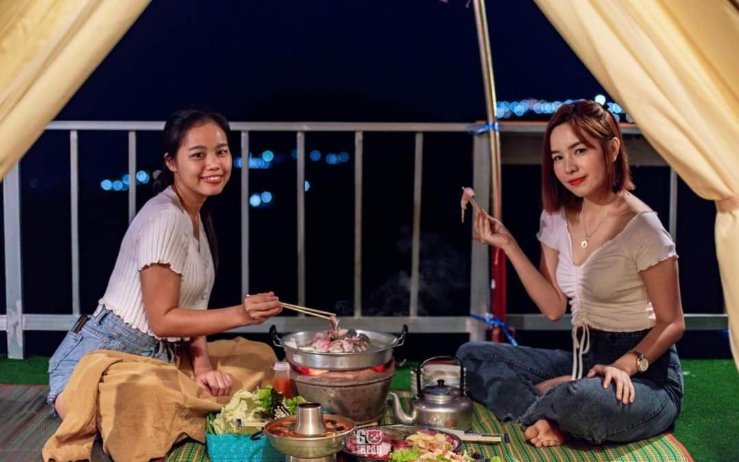 ภูเบิกฟ้า แคมป์ปิ้ง Hotel Mon Jam Екстериор снимка